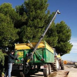 Sinfines hidráulicos y plegables marca POM Augustów Modelo T458